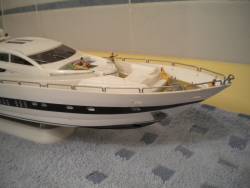 Sunseeker Predator (revell)