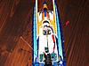 kyosho mini-z formula boat-vista-partocolare-interno-con-motore-ed-elettronica.jpg